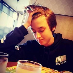 Meet your Posher, Maxime